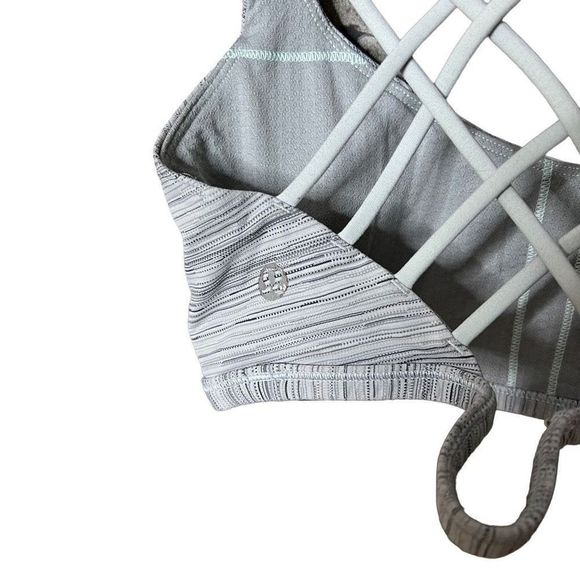 Lululemon Sports Bra 8 - Picture 3 of 3